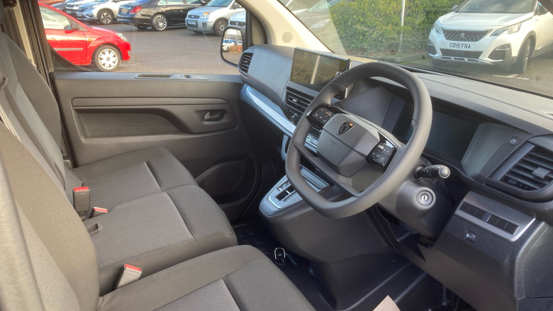 Peugeot Expert L2 Diesel 2.2 BlueHDi 150 Professional Van EAT8